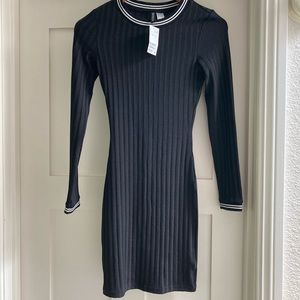 Black long-sleeved sweater dress